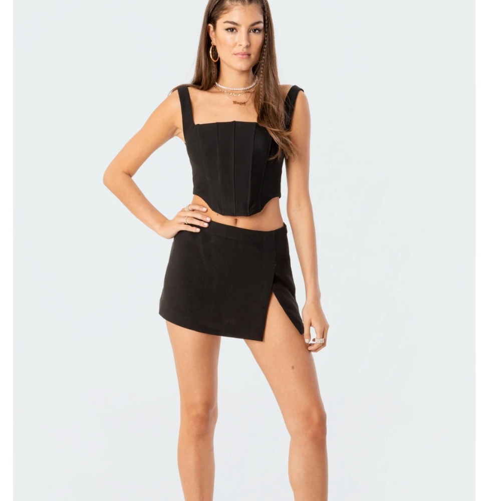 Edikted Dasha Micro Skirt